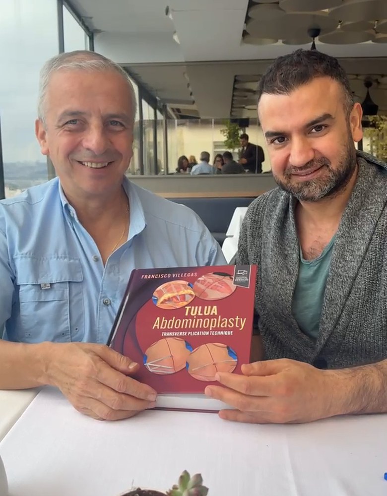 Op. Dr. Kadir Berat Oyur, TULUA abdominoplasti tekniğinin geliştiricisi Dr. Francisco Villegas ile