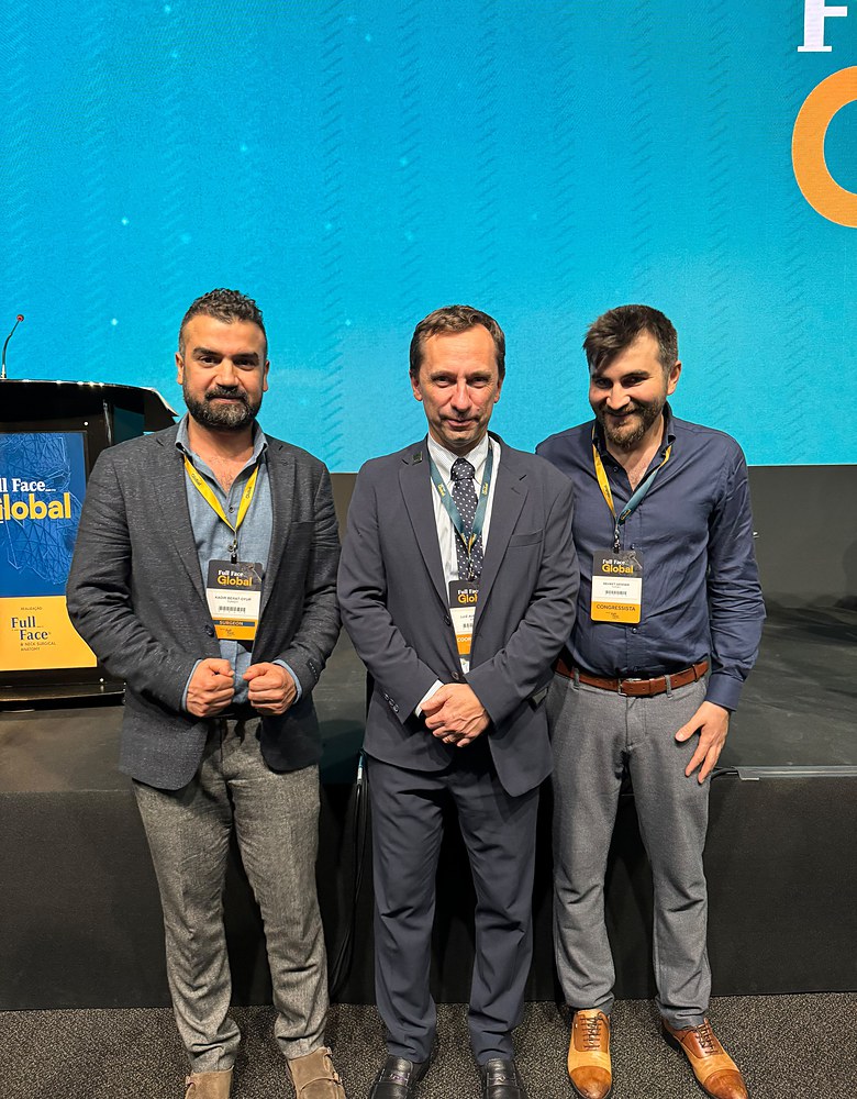 Op. Dr. Kadir Berat Oyur, Full Face Global kongresinde cerrah olarak